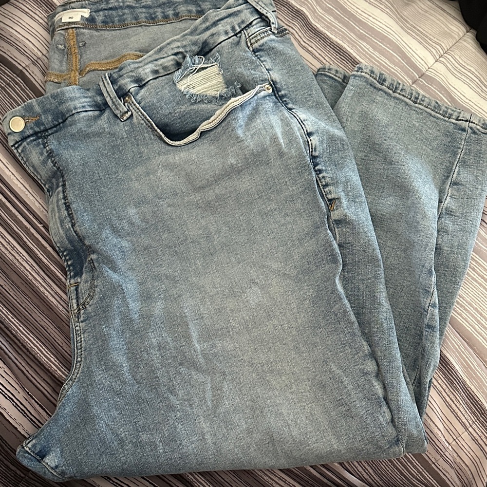 Good American Light Wash Good Waist Skinny Crop Jeans - Relaxed Distress